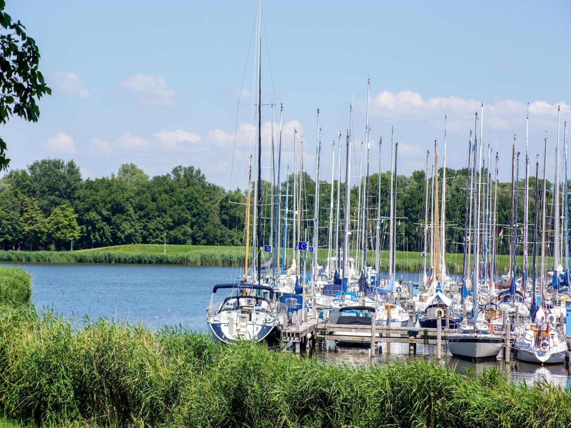 Holiday Home With Terrace Enkhuizen Esterno foto